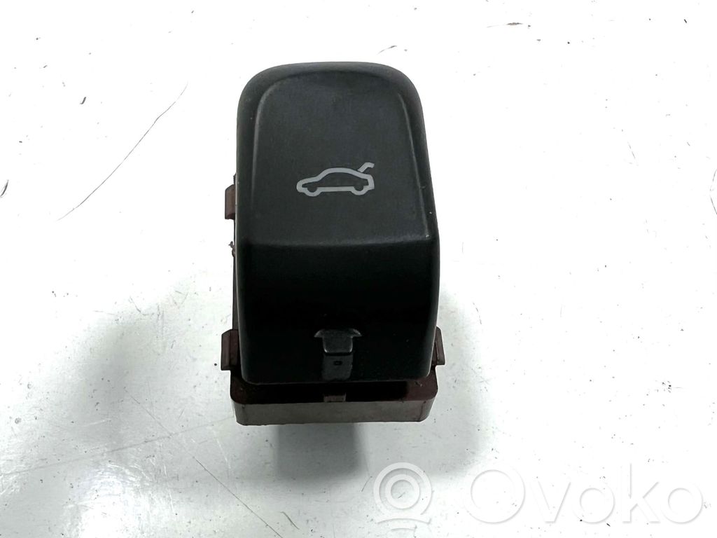 Audi A5 8T 8F Tailgate opening switch 