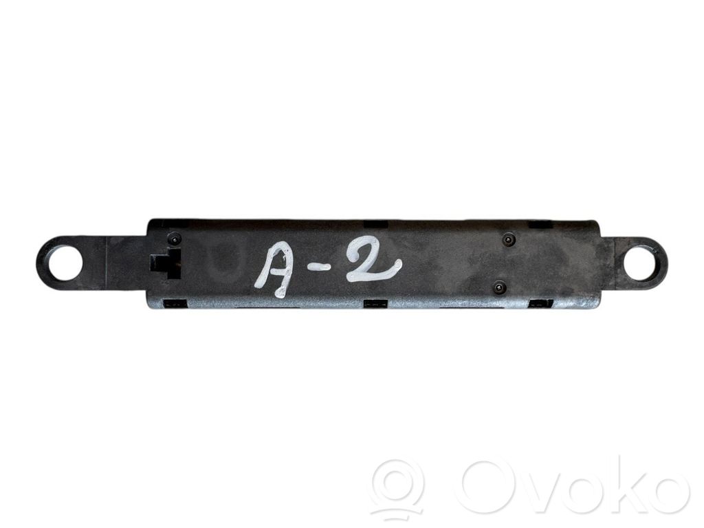 Audi A2 Aerial antenna amplifier 
