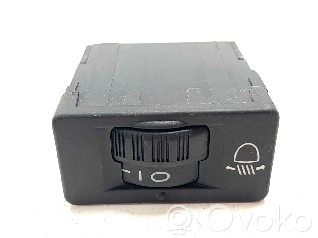 Peugeot 207 Headlight level height control switch 