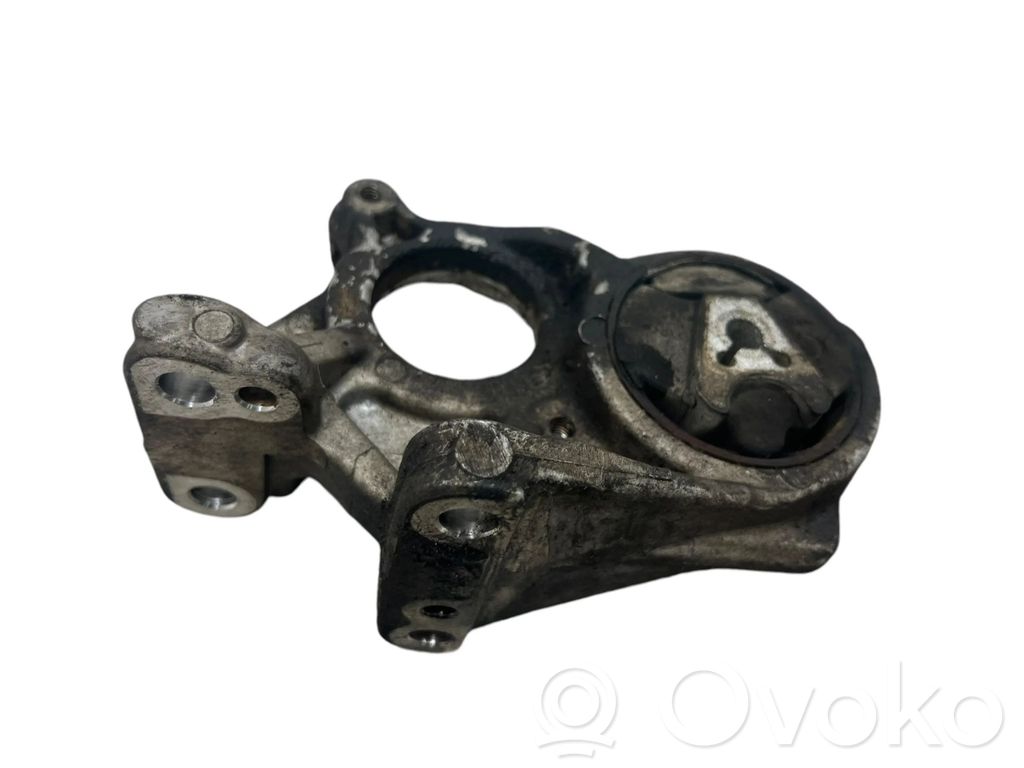 Citroen DS5 Engine mount bracket 
