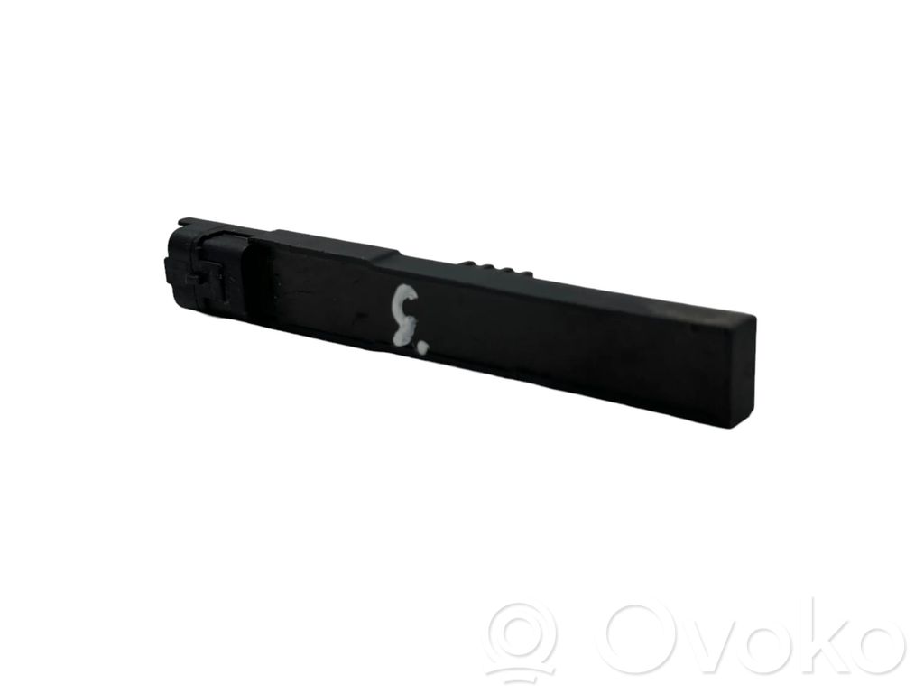 Citroen DS5 Radio antenna 