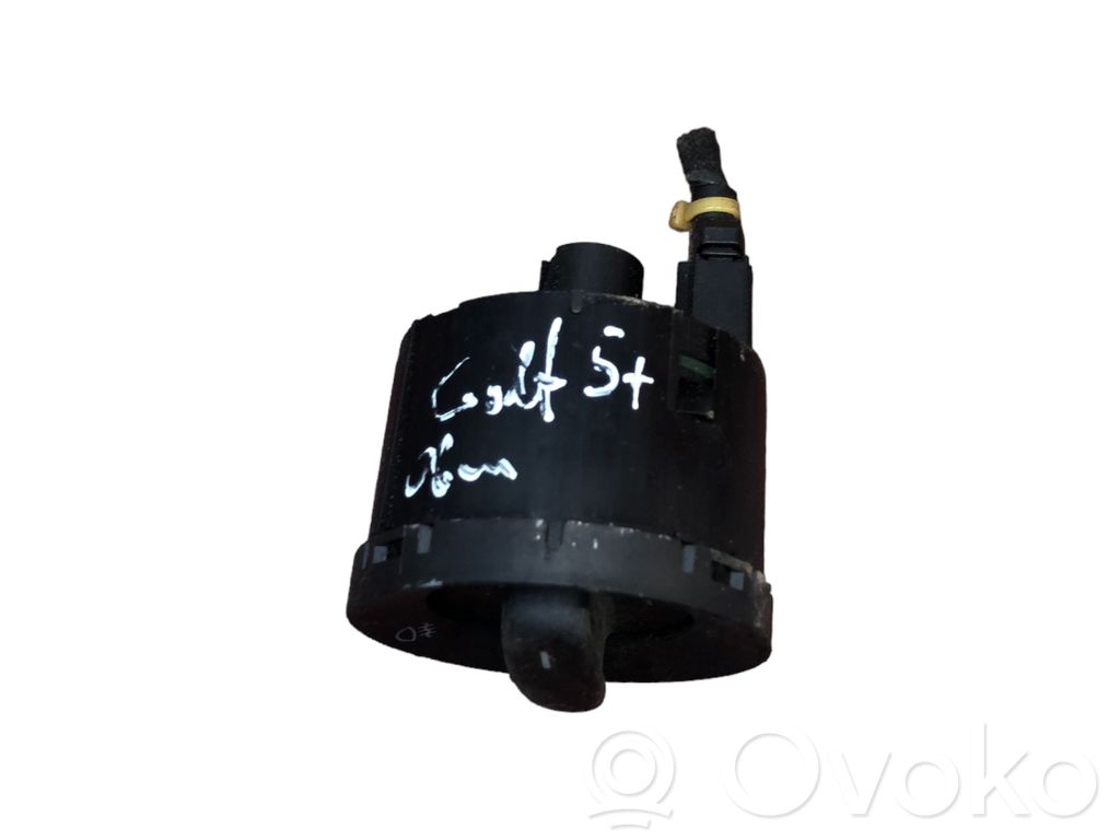 Volkswagen Golf V Light switch 