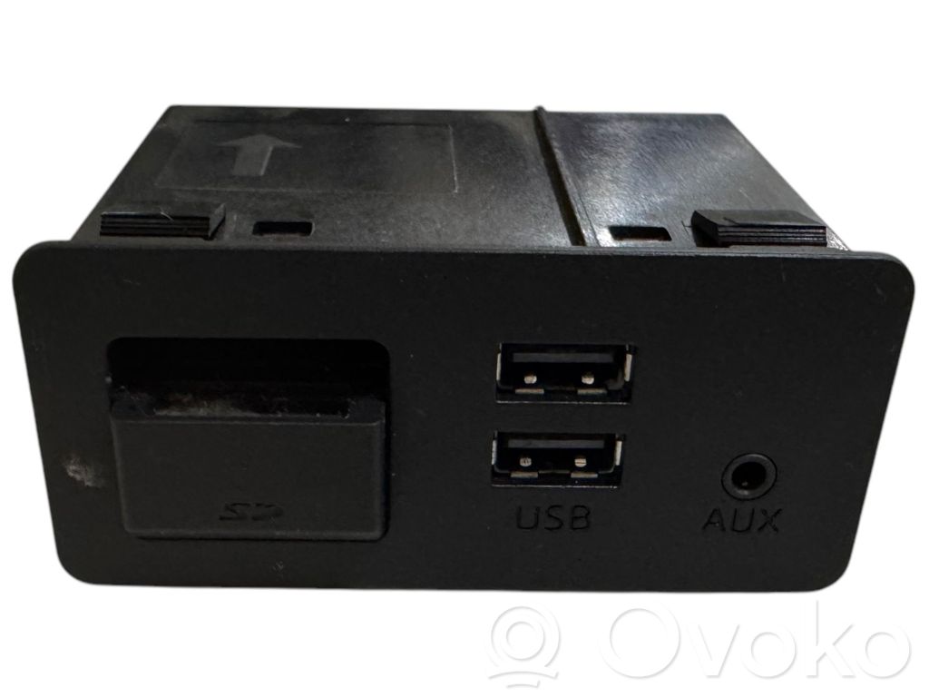 Mazda CX-5 II USB socket connector 