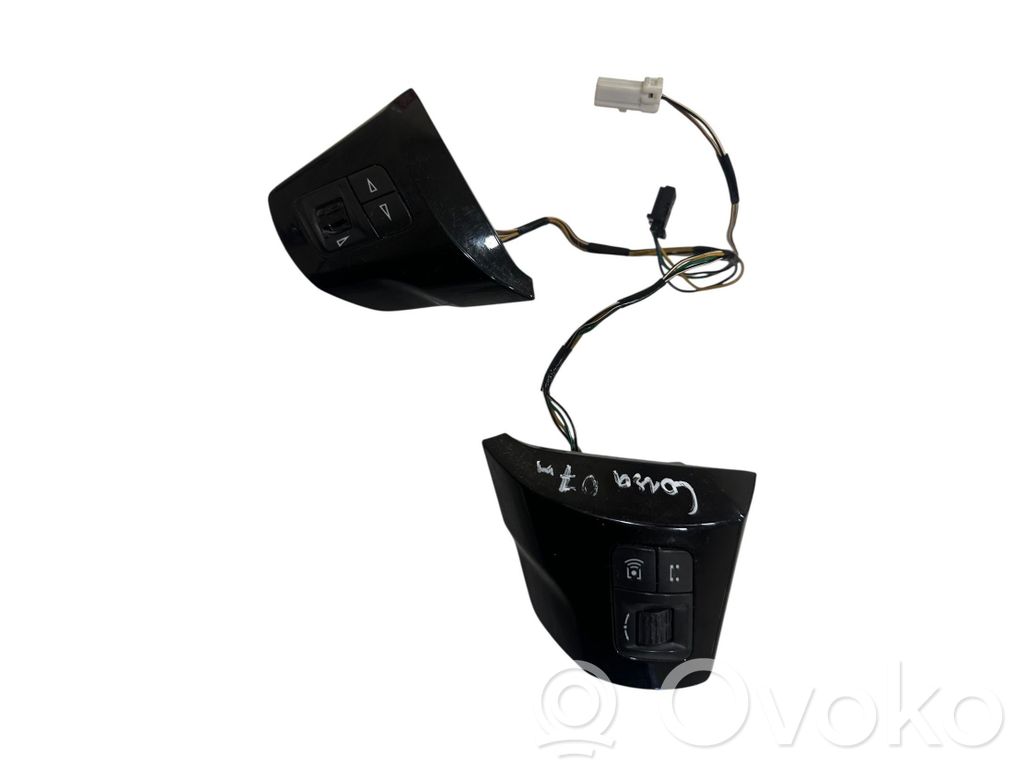 Opel Corsa D Steering wheel buttons/switches 