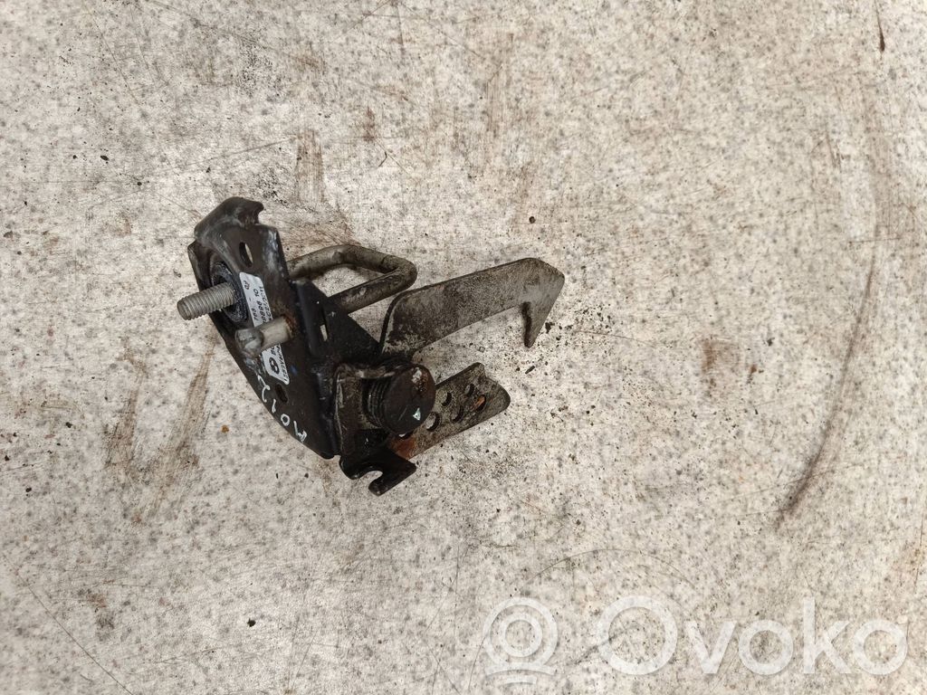 BMW 5 F10 F11 Dzinēja pārsega slēdzene 