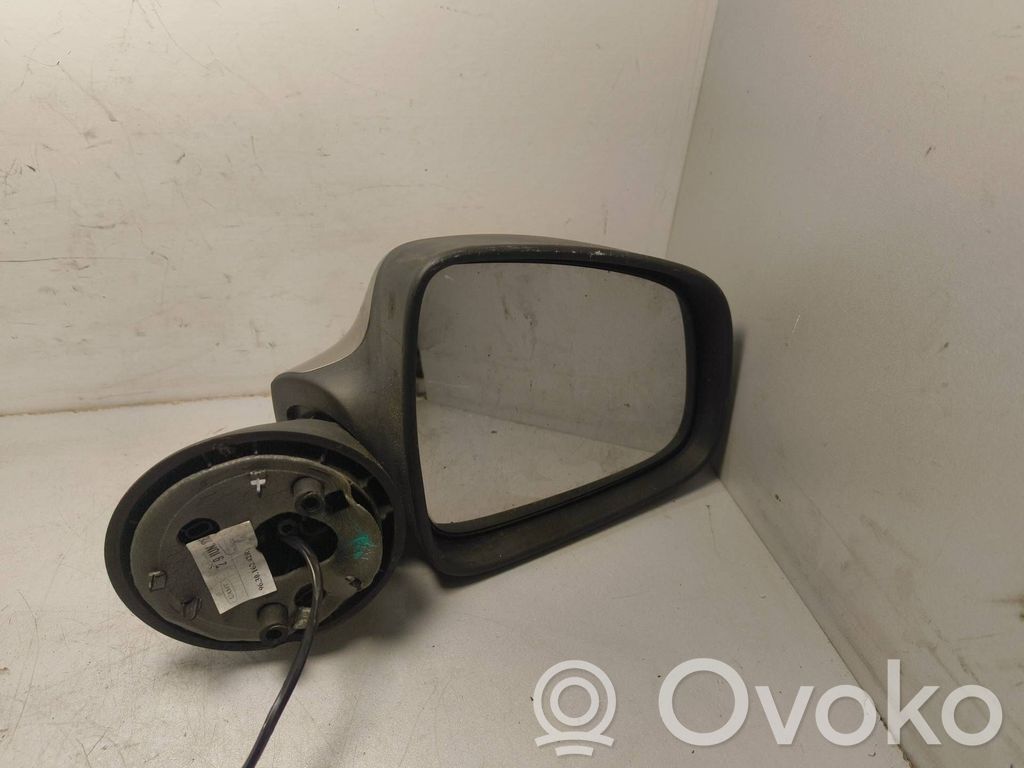 Dacia Duster Front door electric wing mirror 