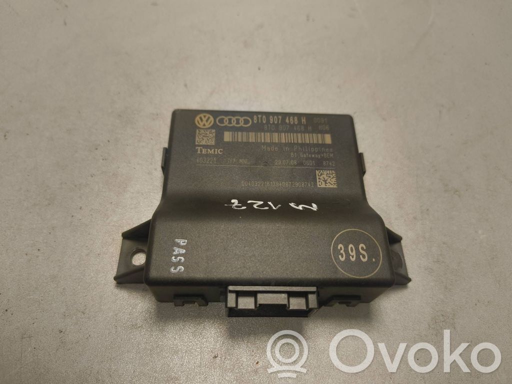 Audi A4 S4 B8 8K Gateway control module 