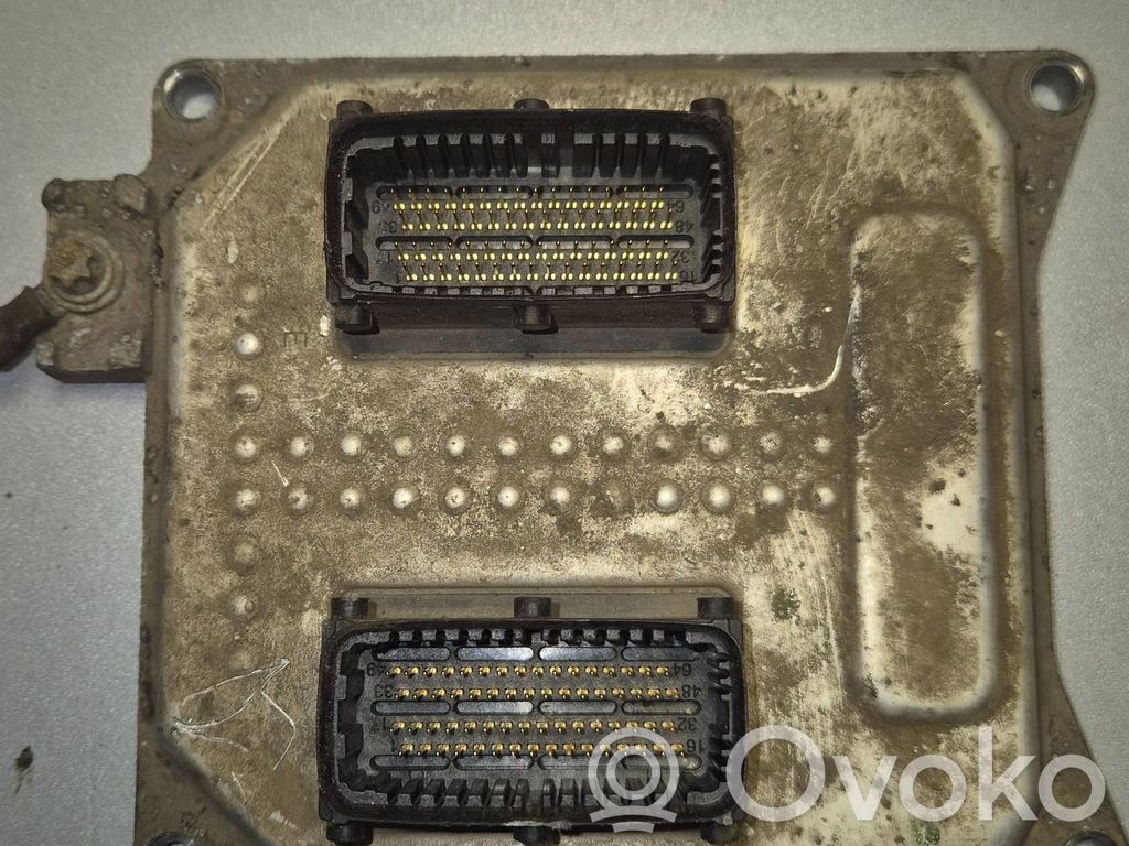 Opel Zafira B Engine control unit/module 