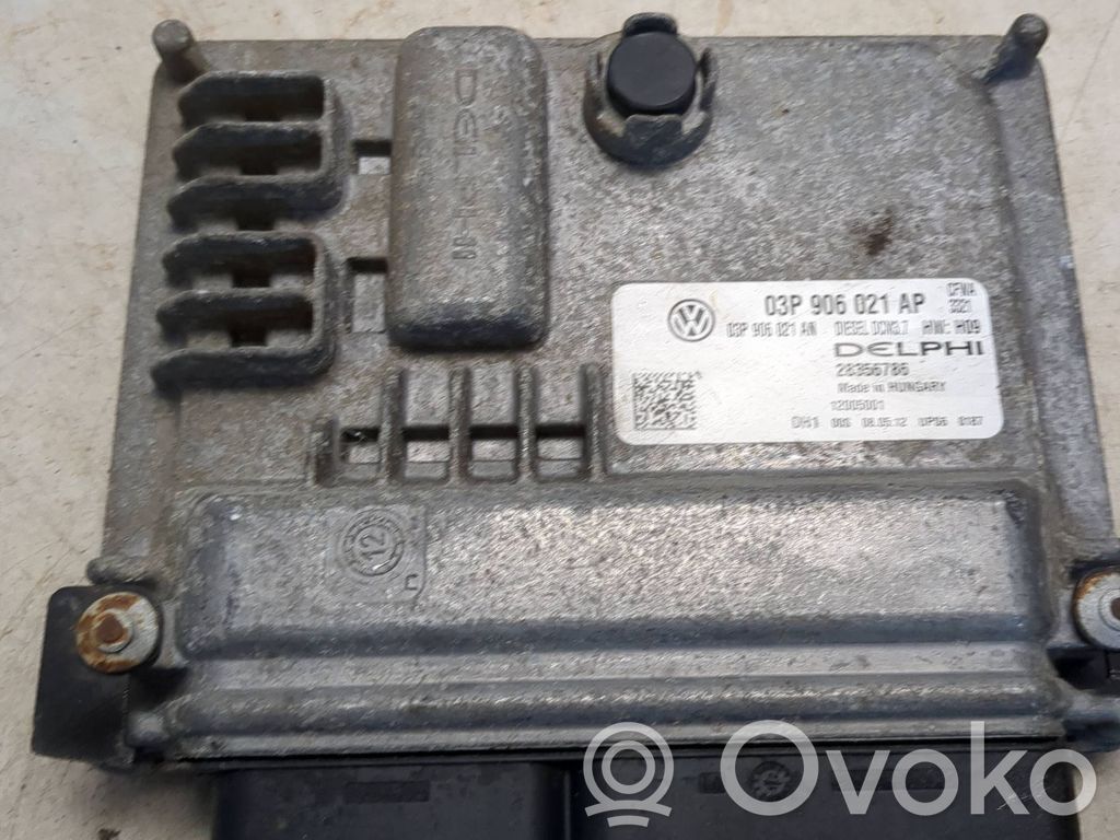 Skoda Fabia Mk2 (5J) Engine control unit/module 