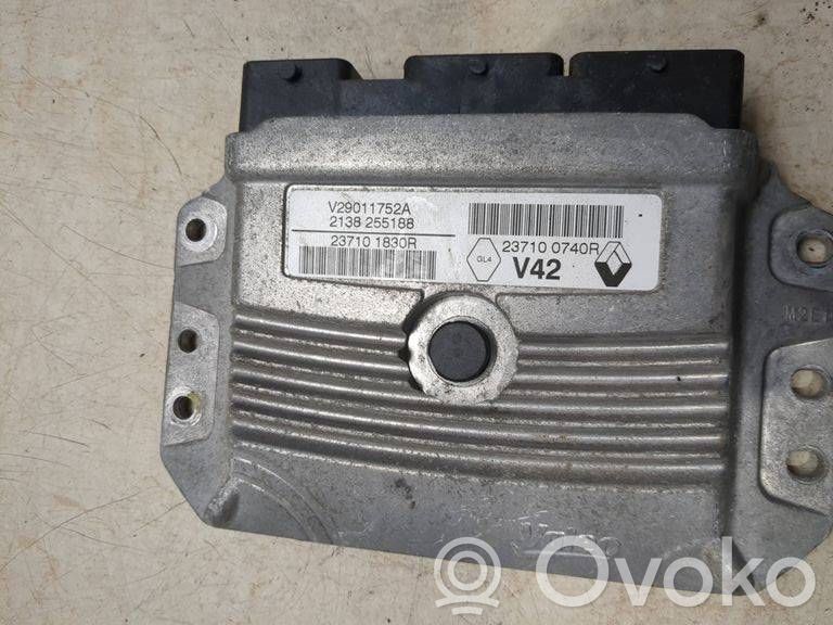 Dacia Duster Engine control unit/module 