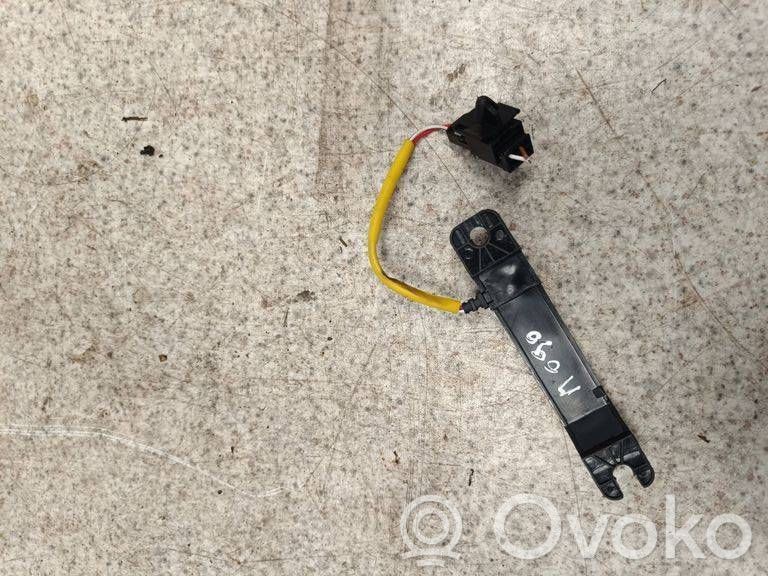 KIA Ceed Pystyantennivahvistin 
