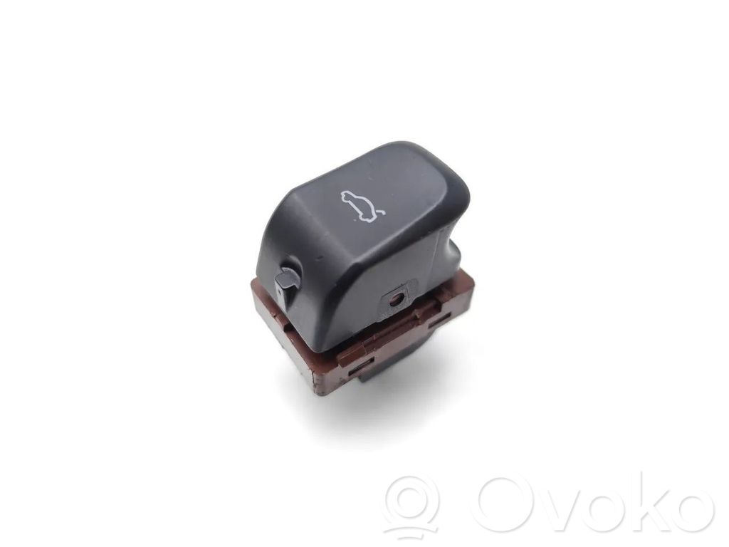 Audi A4 S4 B8 8K Tailgate opening switch 