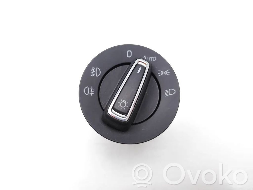 Skoda Superb B8 (3V) Light switch 