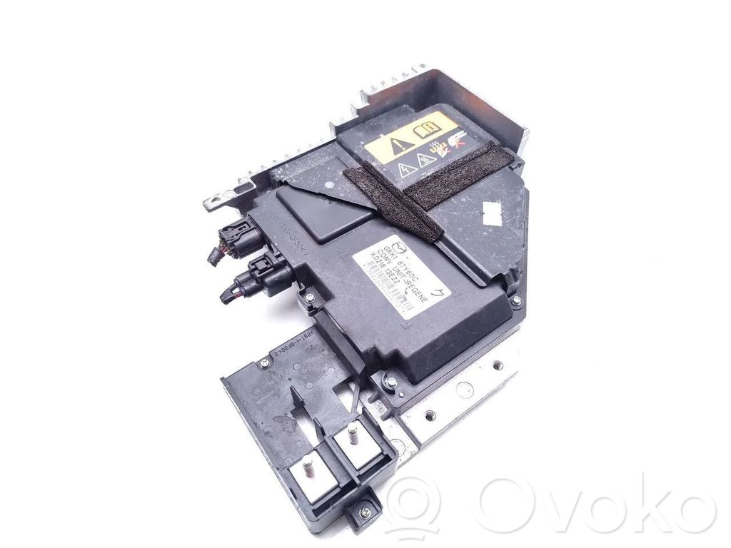 Mazda 6 Voltage converter/converter module 