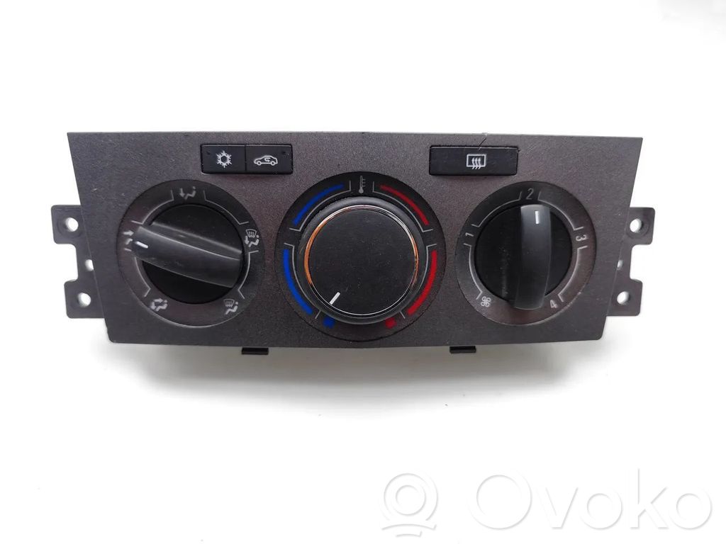 Opel Antara Climate control unit 