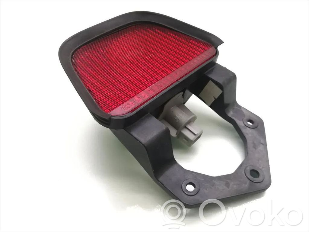 Toyota Avensis T220 Third/center stoplight 
