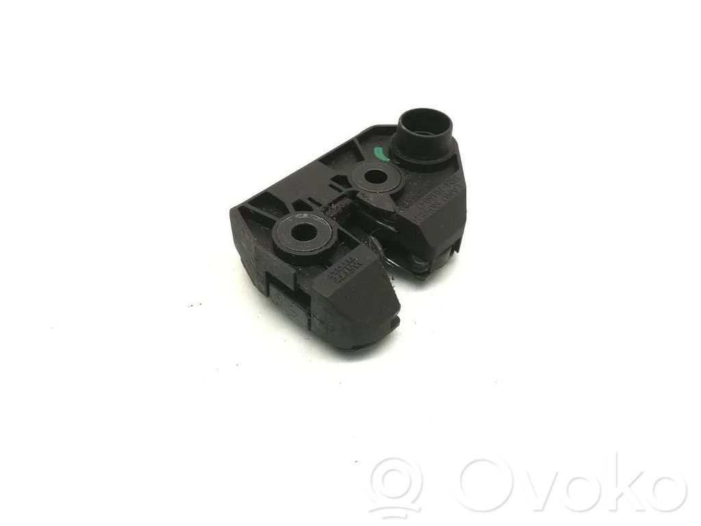 Land Rover Discovery 3 - LR3 Tailgate/trunk/boot lock/catch/latch 