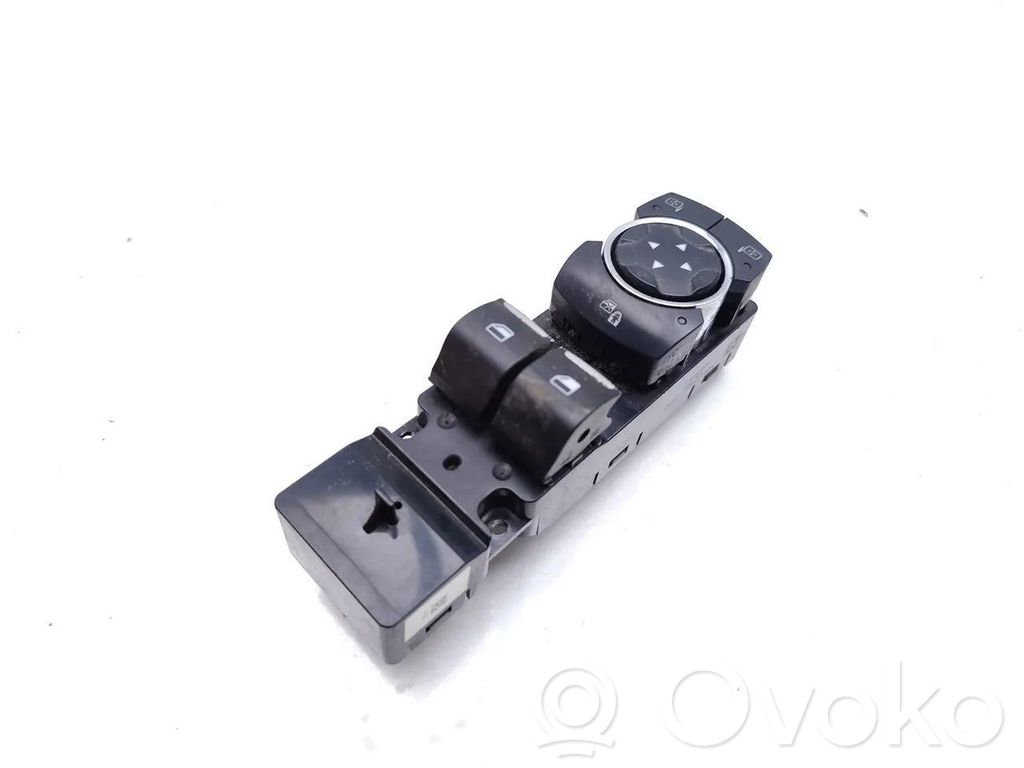 Ford Mondeo MK V Przyciski szyb 