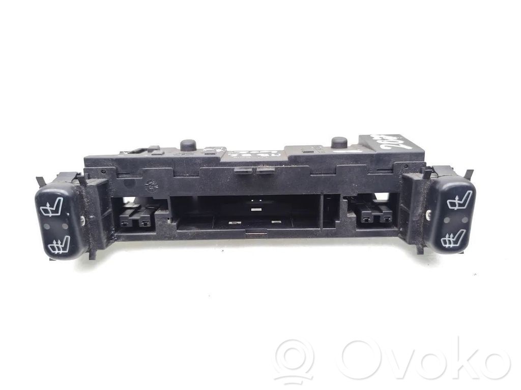 Mercedes-Benz B W245 Seat heating switch 