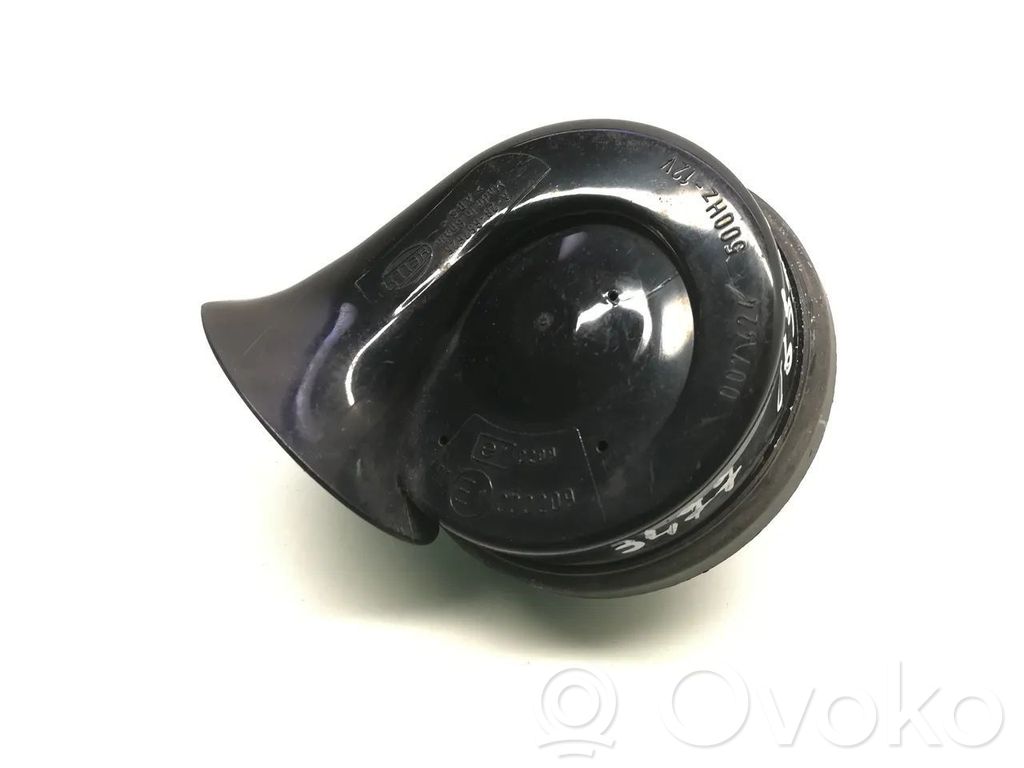 Volkswagen PASSAT B6 Horn signal 