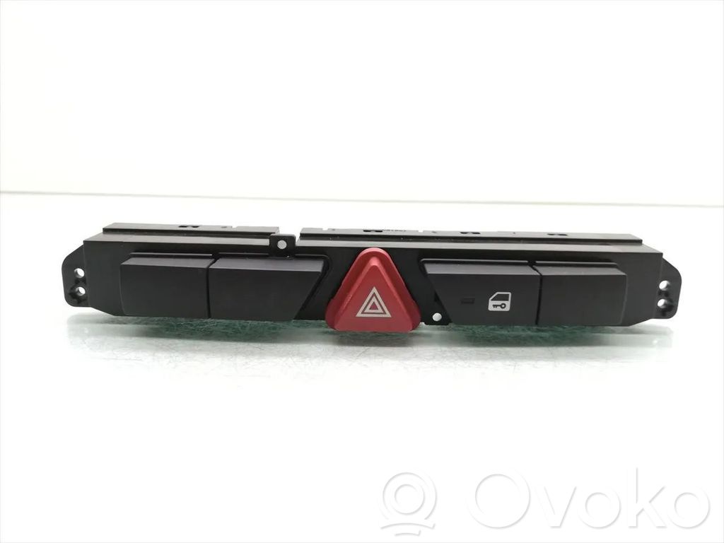 KIA Ceed Hazard light switch 
