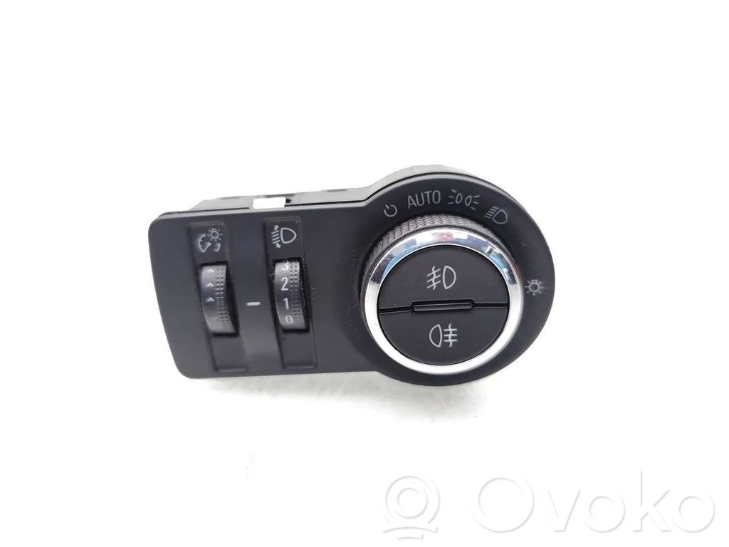 Opel Insignia A Light switch 
