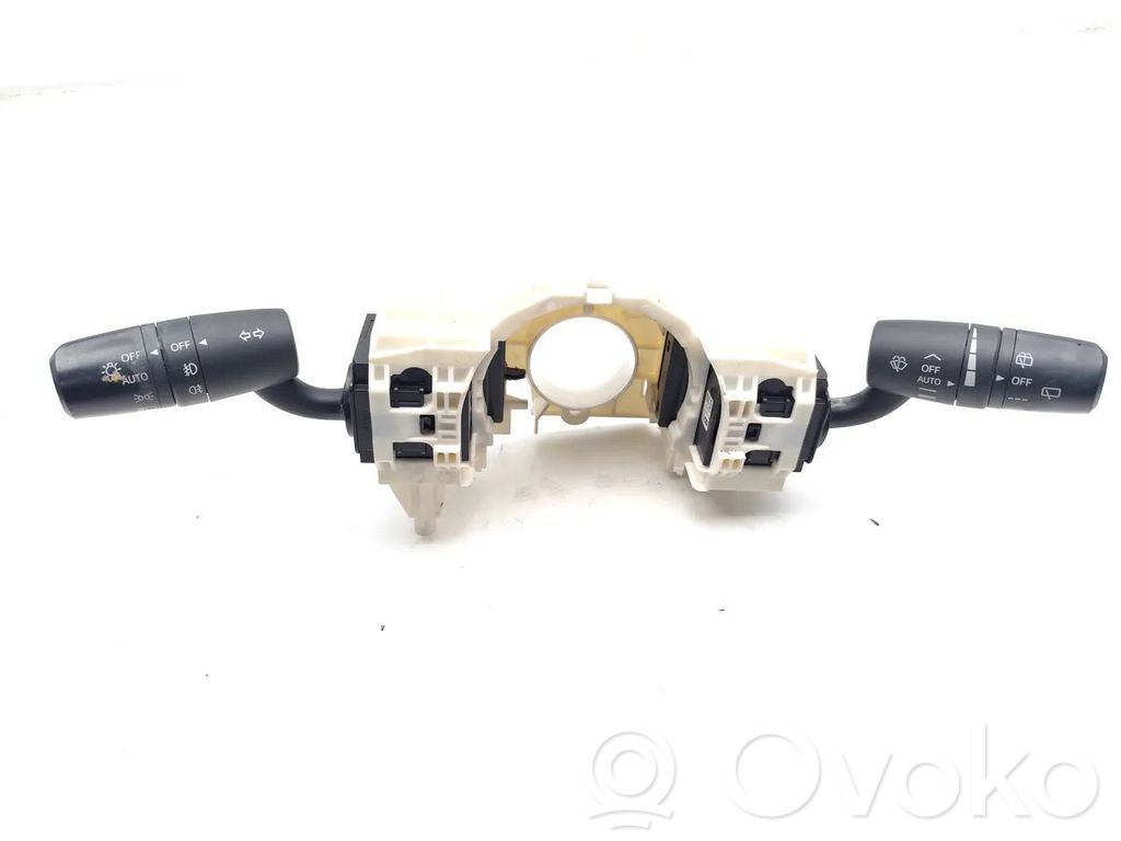 Mazda CX-5 Wiper turn signal indicator stalk/switch 