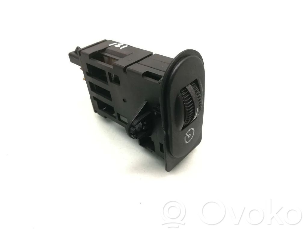 Ford Focus C-MAX Interior lighting switch 