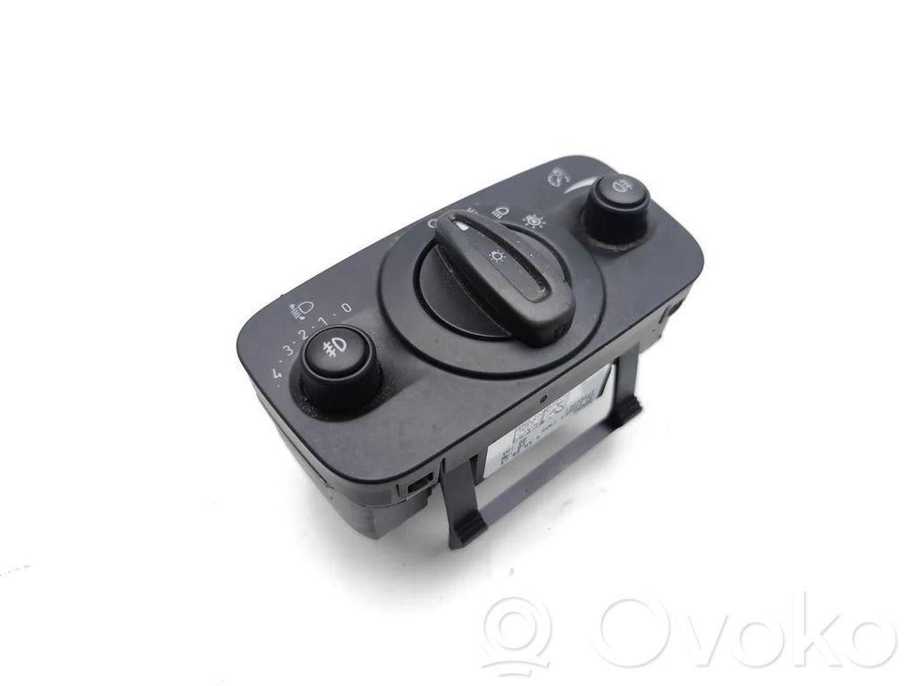 Ford C-MAX II Light switch 
