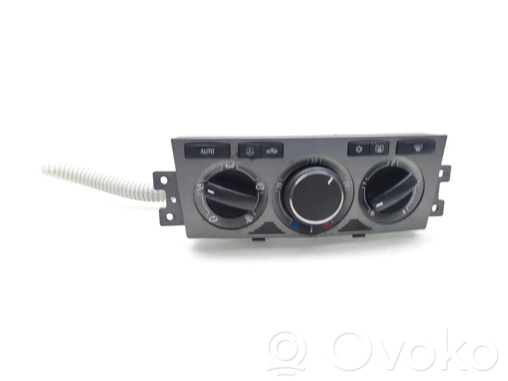 Opel Antara Climate control unit 