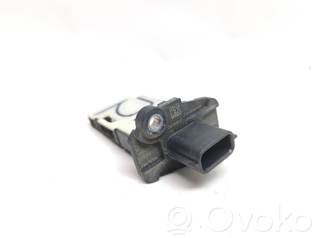 Renault Trafic III (X82) Mass air flow meter 