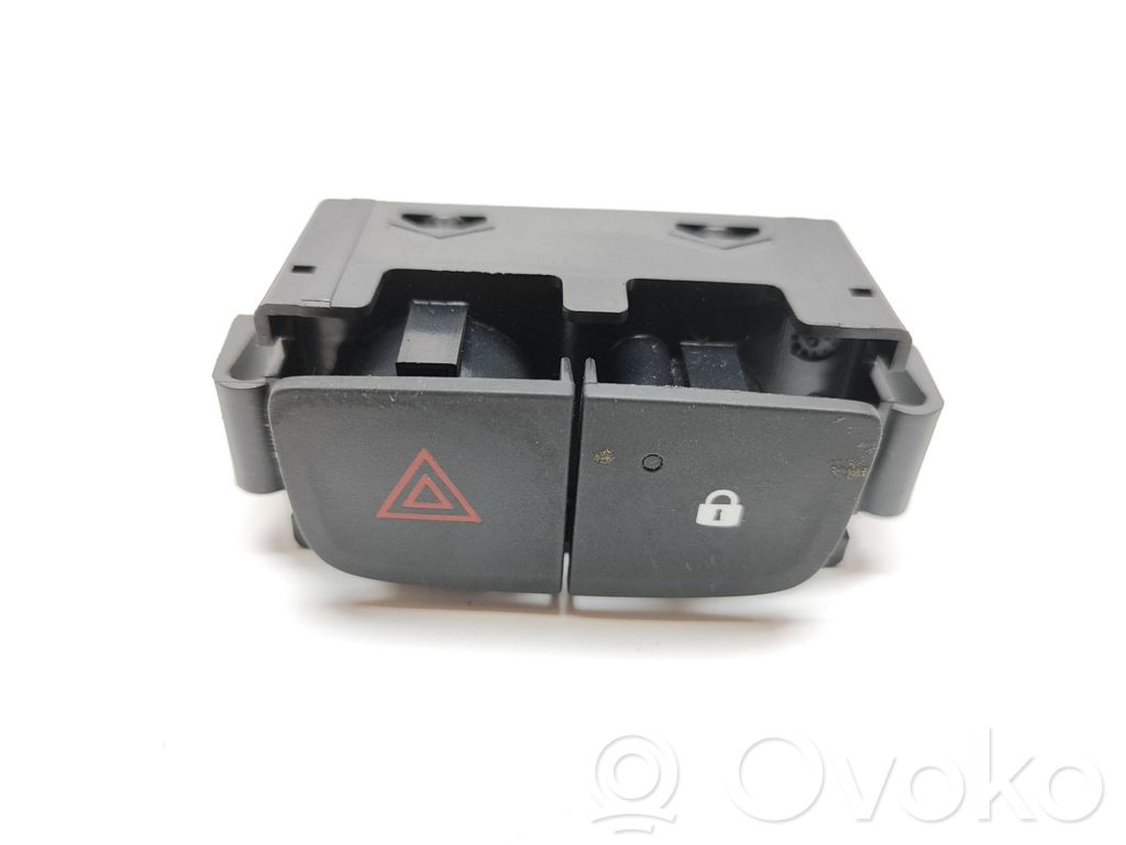 Renault Trafic III (X82) Hazard light switch 
