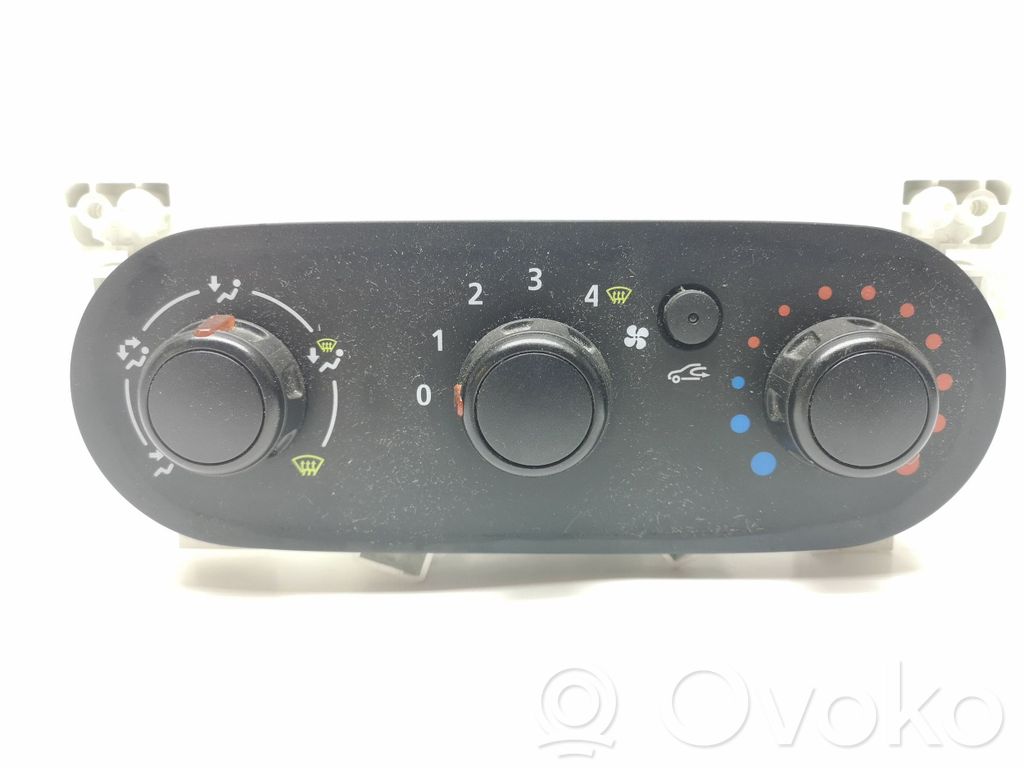 Renault Trafic III (X82) Climate control unit 