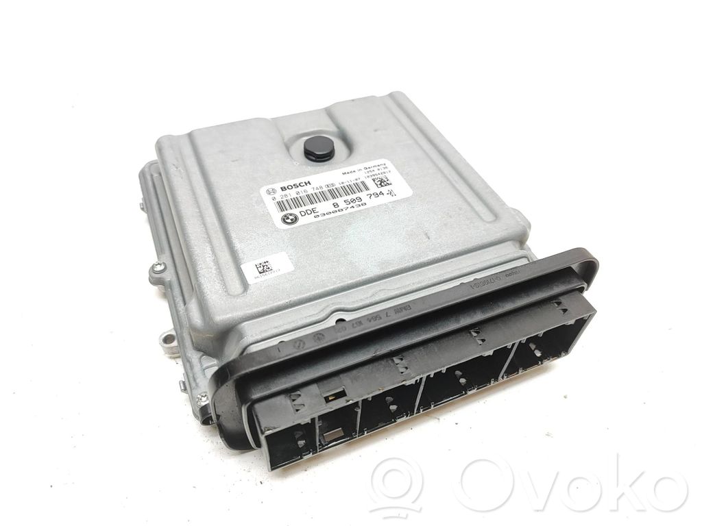 BMW 5 F10 F11 Engine control unit/module 