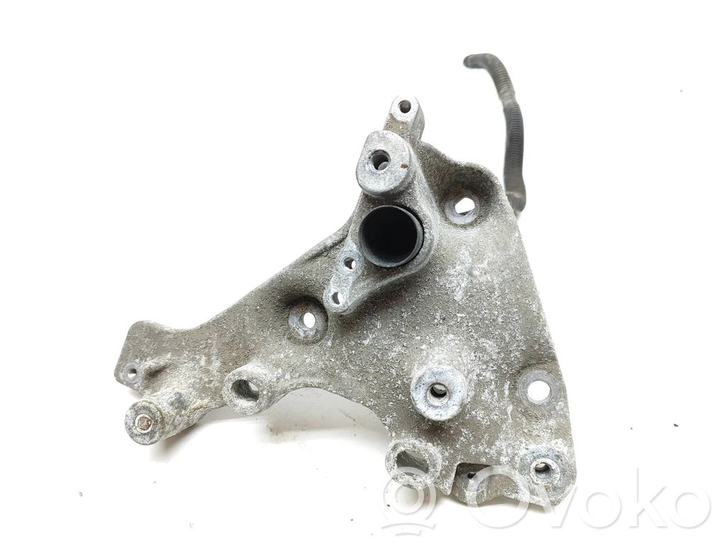 Renault Trafic III (X82) Engine mounting bracket 