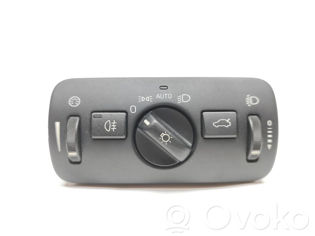 Volvo V40 Light switch 