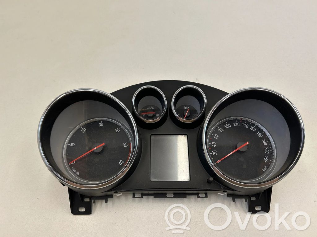 Opel Astra J Speedometer (instrument cluster) 