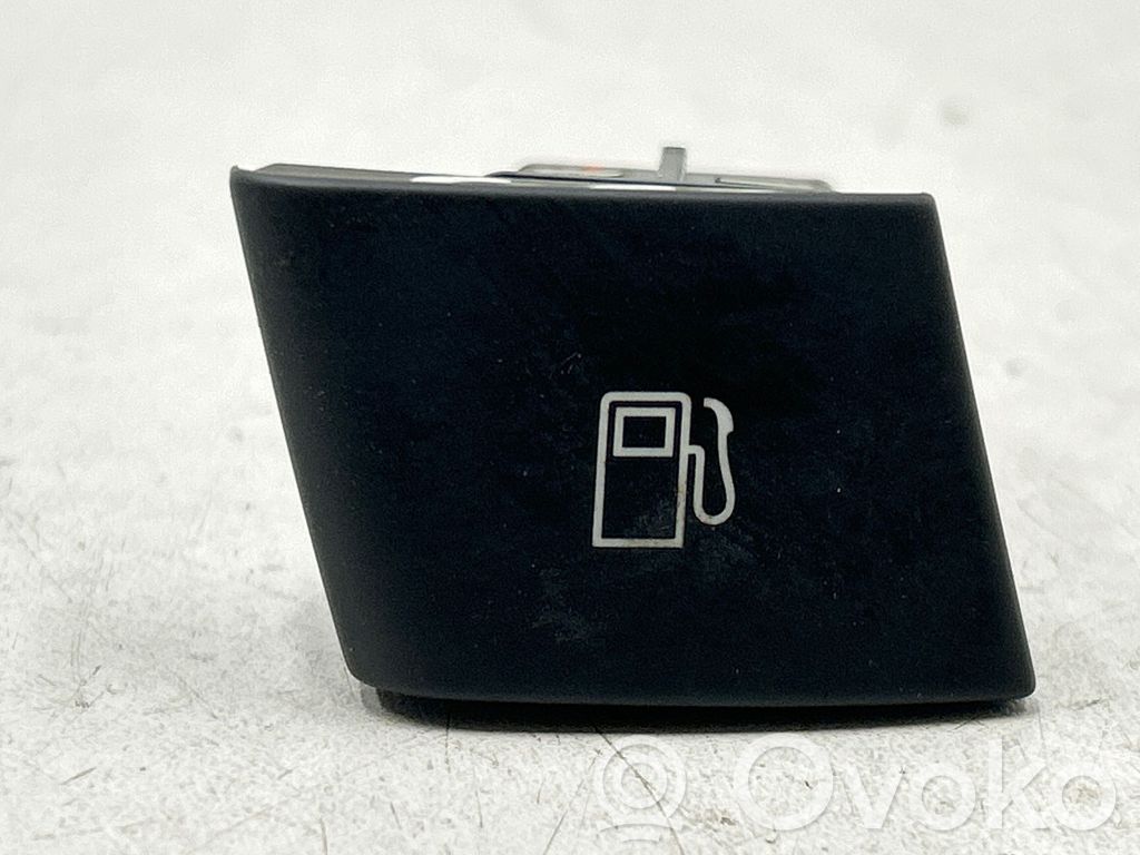 Citroen DS5 Fuel tank opening switch 