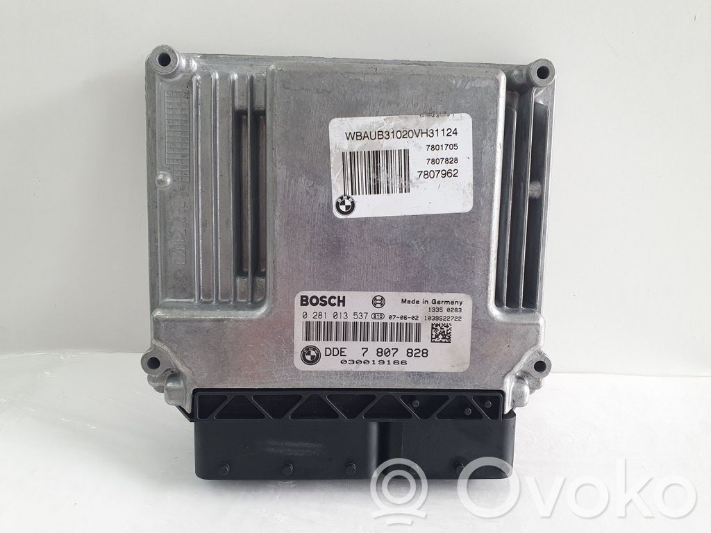 BMW 1 E81 E87 Engine control unit/module 