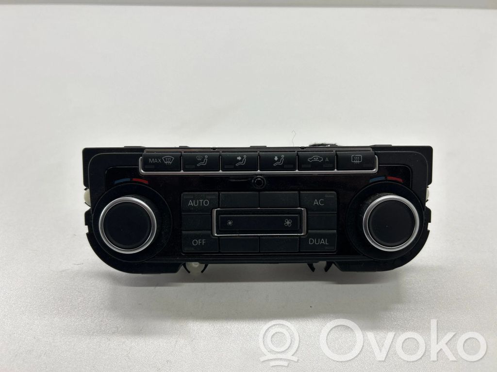 Volkswagen PASSAT B7 Climate control unit 