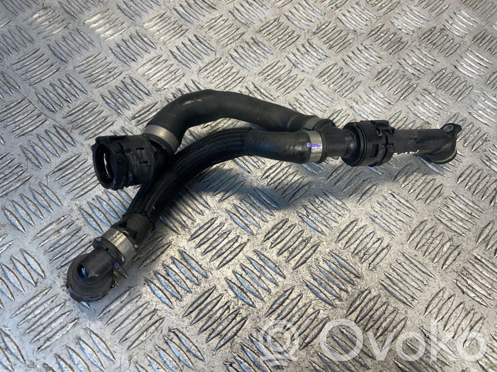BMW 2 G42 Engine coolant pipe/hose 