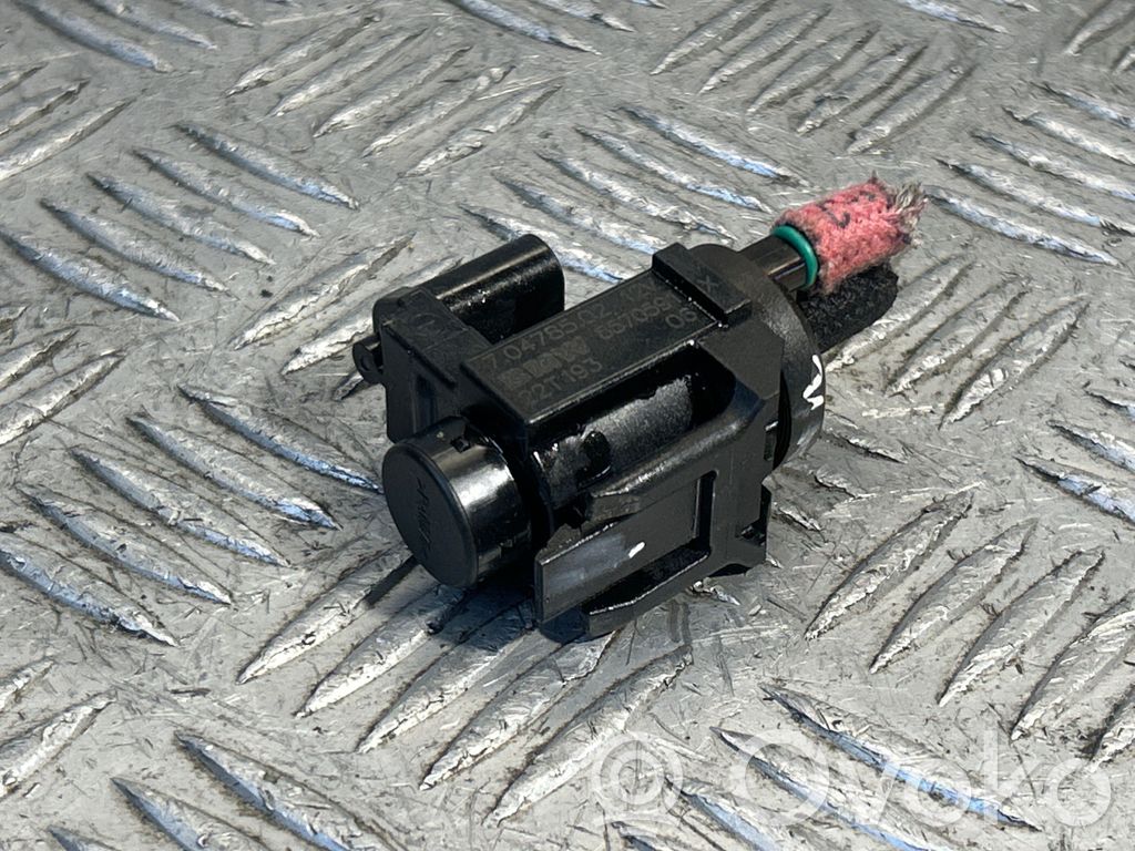 BMW 2 G42 Solenoidinis vožtuvas 