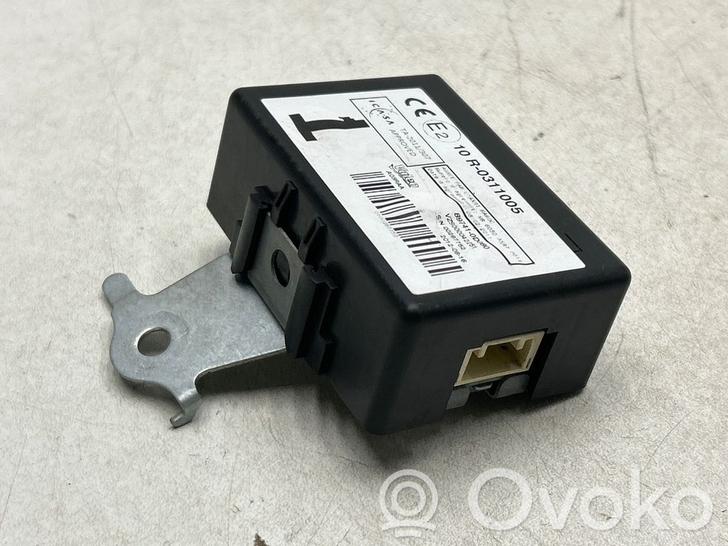 Toyota Yaris Door control unit/module 