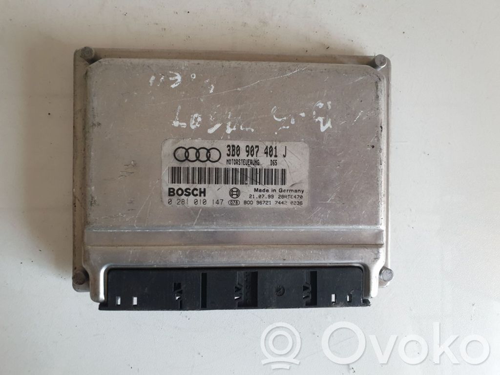 Volkswagen PASSAT B6 Engine control unit/module 