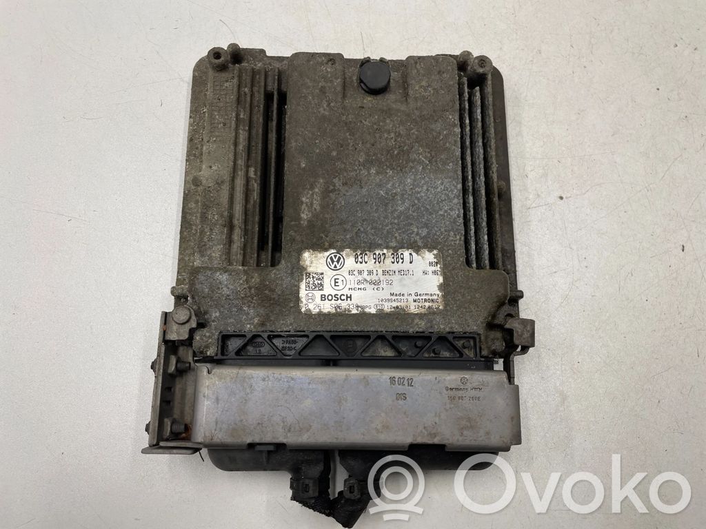 Volkswagen PASSAT B7 Engine control unit/module 