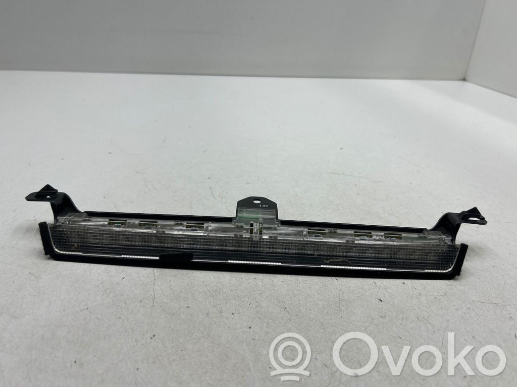 Volvo V70 Third/center stoplight 