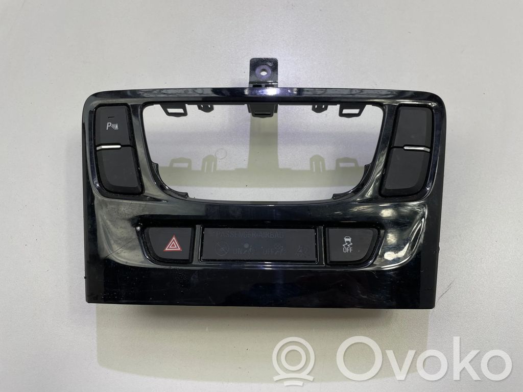 Opel Mokka X Climate control/heater control trim 