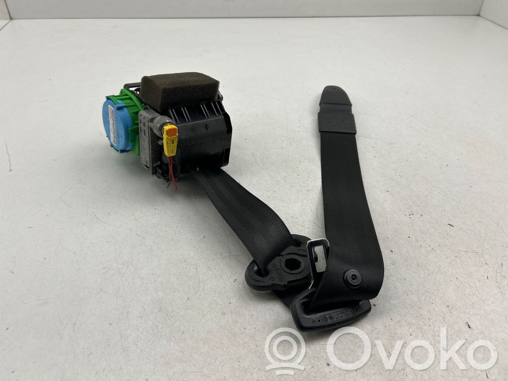 Audi A4 S4 B8 8K Etuistuimen turvavyö 