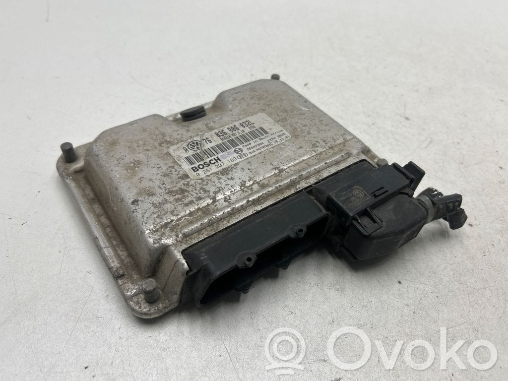 Volkswagen Golf IV Engine control unit/module 