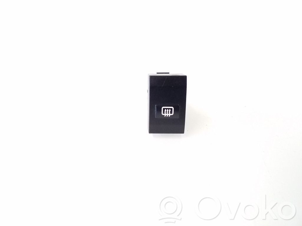KIA Sorento Windscreen/window heater switch 
